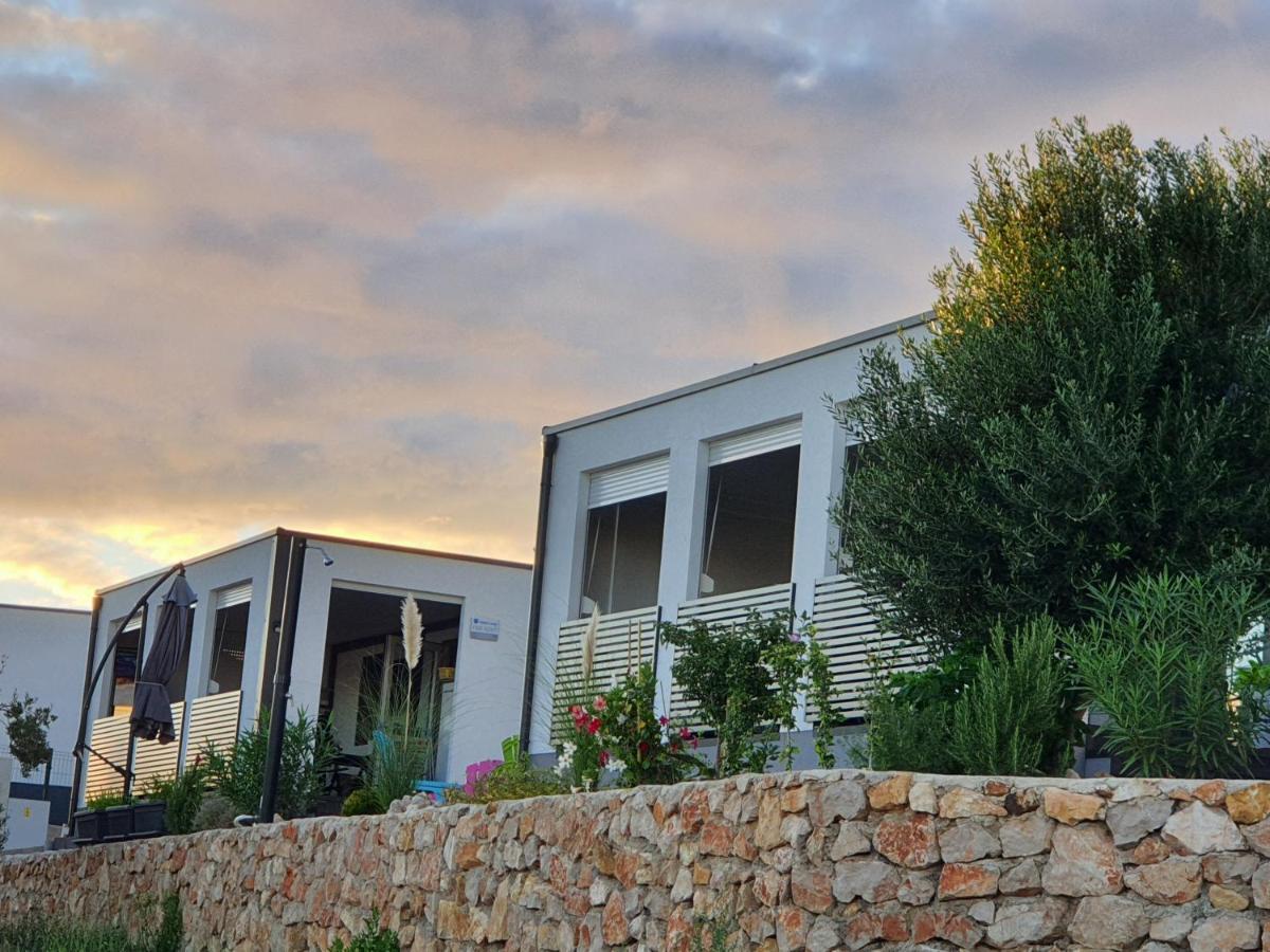 Mobile Home Tina Tisno Esterno foto