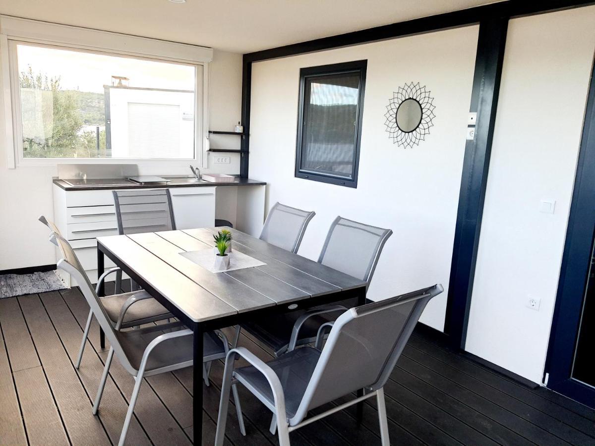 Mobile Home Tina Tisno Esterno foto