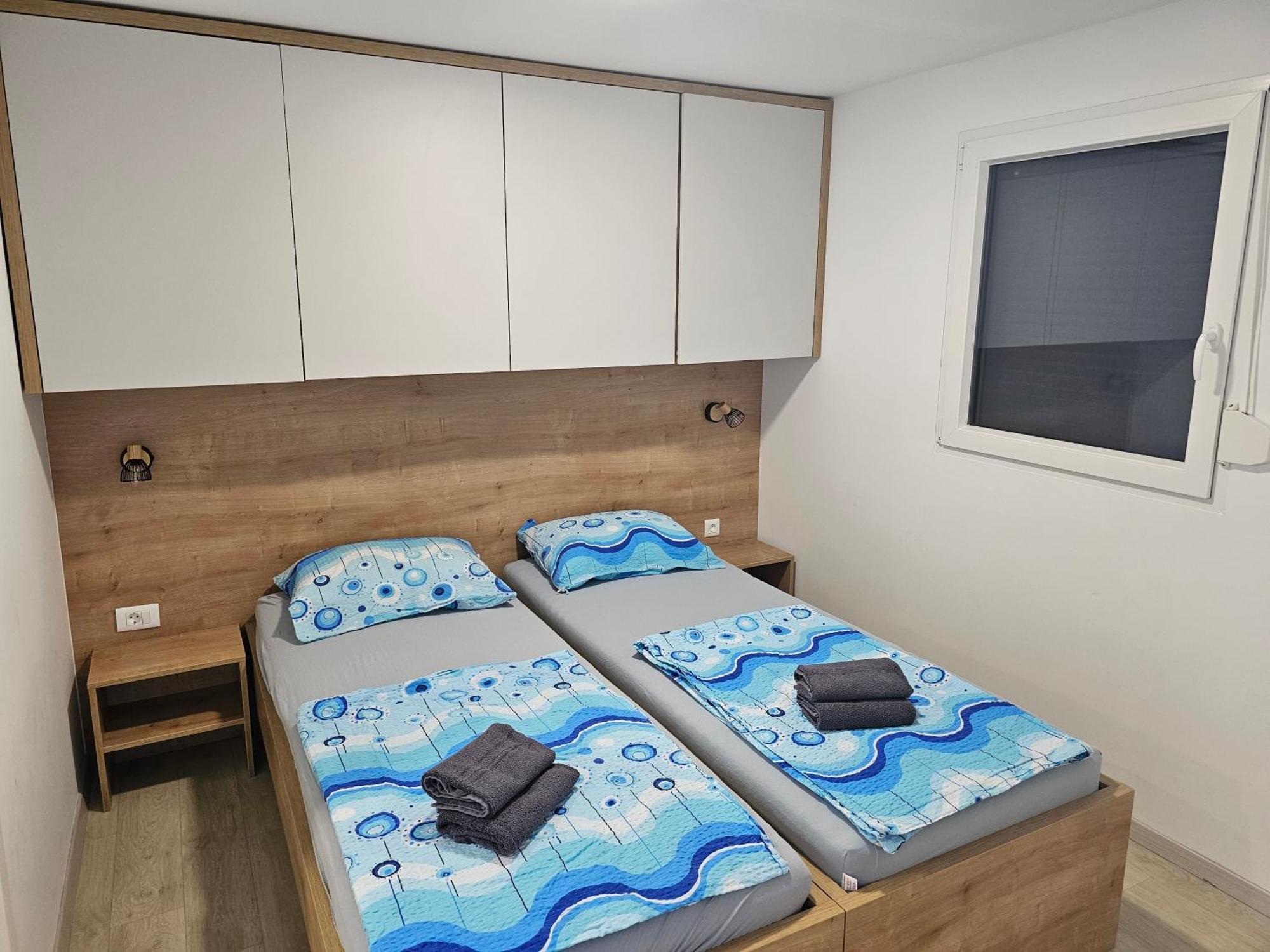 Mobile Home Tina Tisno Esterno foto